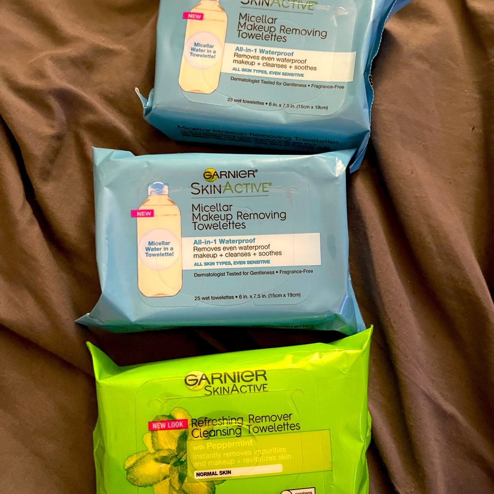 Garnier skin active wipes